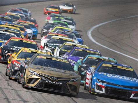 2024 Darlington NASCAR odds, lineup, predictions, time: Model reveals .